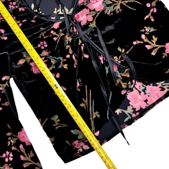 Boho Burntout Velvet Floral Crop Top Blouse Sz.S Black Bishop Sleeve Fairy Goth - Picture 6 of 11